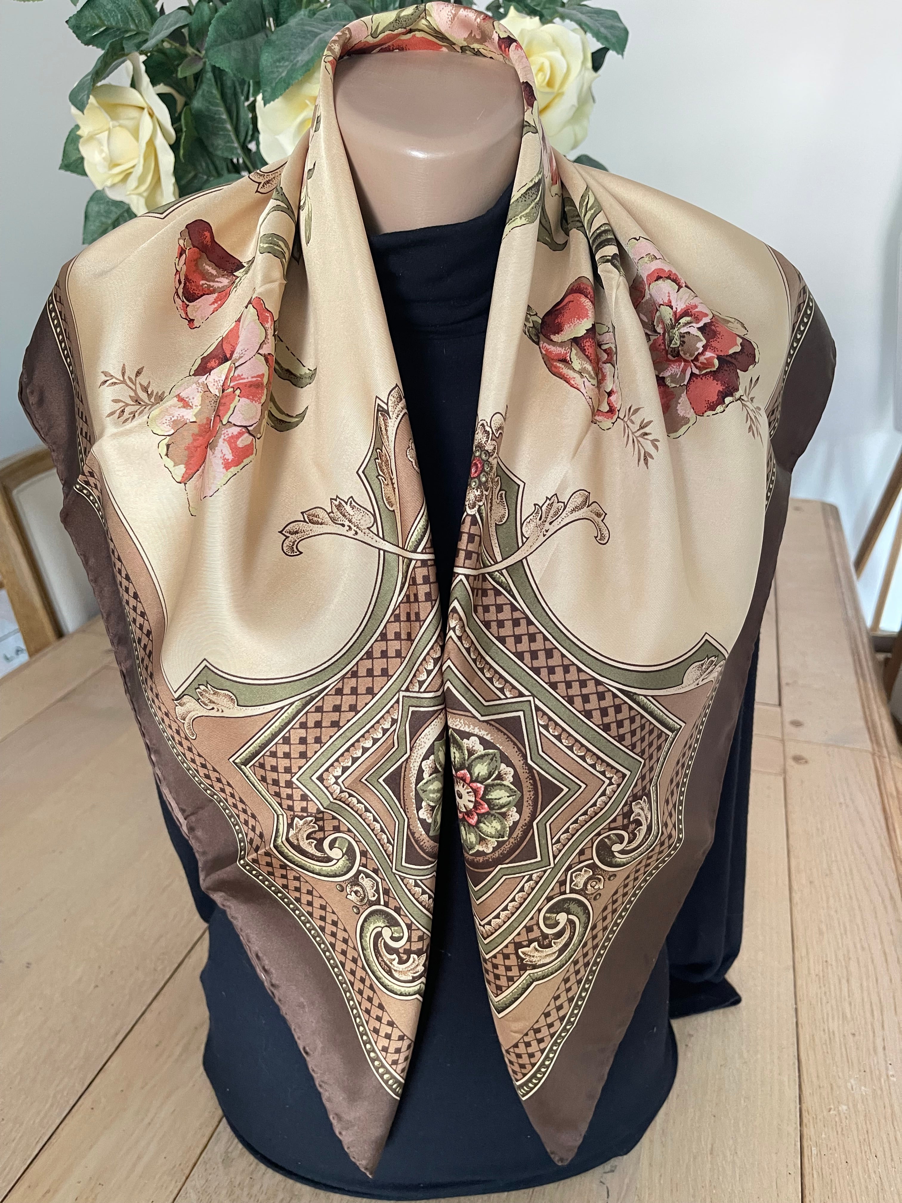 ESTEE LAUDER carré foulard scarf schal seide soie silk