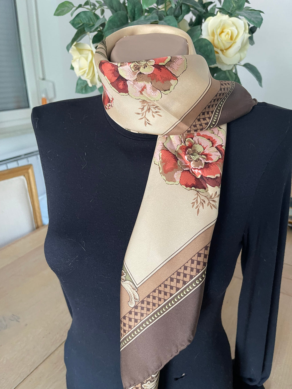 ESTEE LAUDER carré foulard scarf schal seide soie silk
