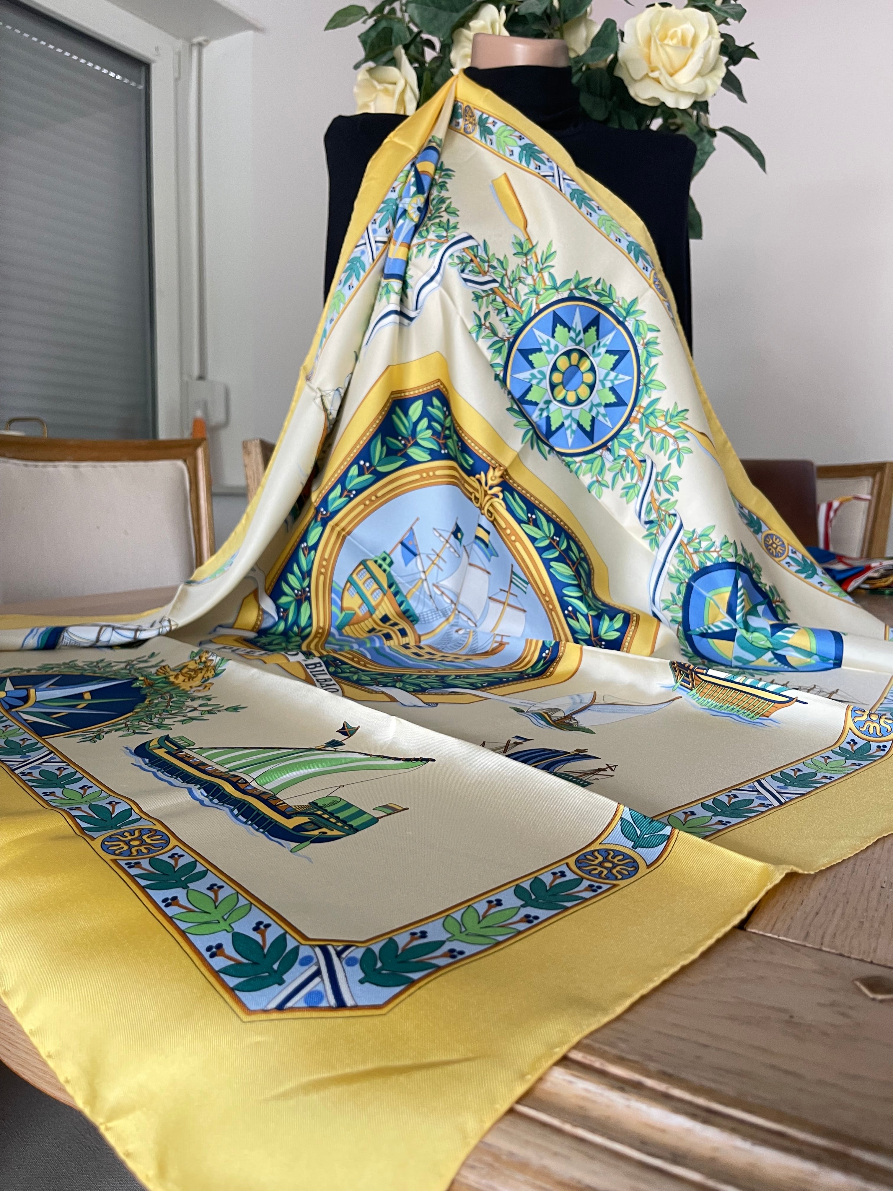 LASTER carré foulard scarf schal sjaal seide silk soie