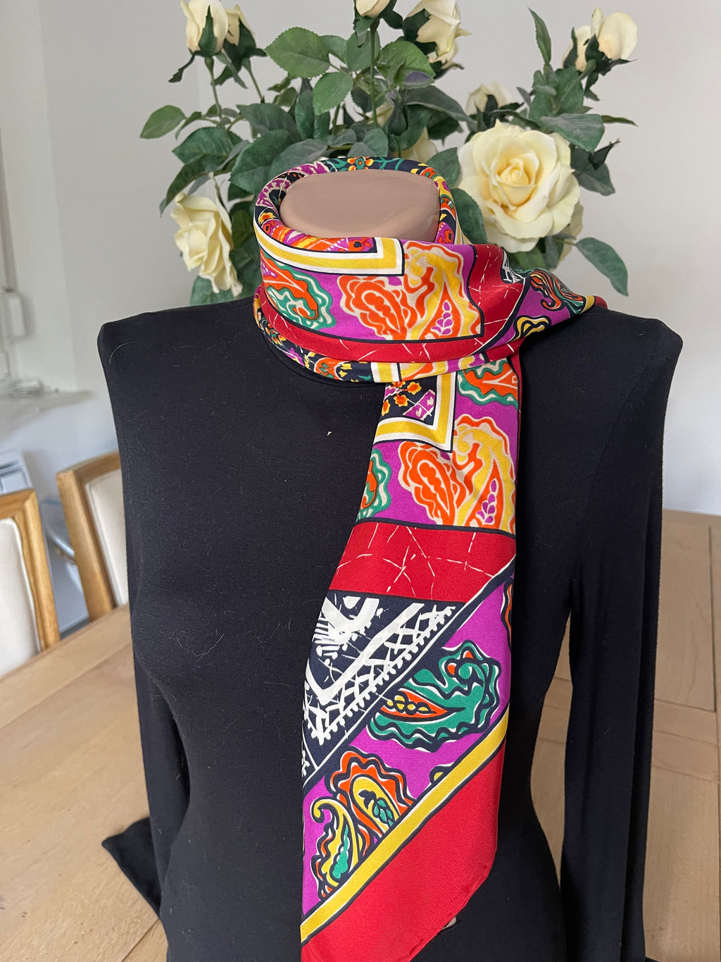 GIVENCHY carré foulard scarf schal sjaal seide silk soie