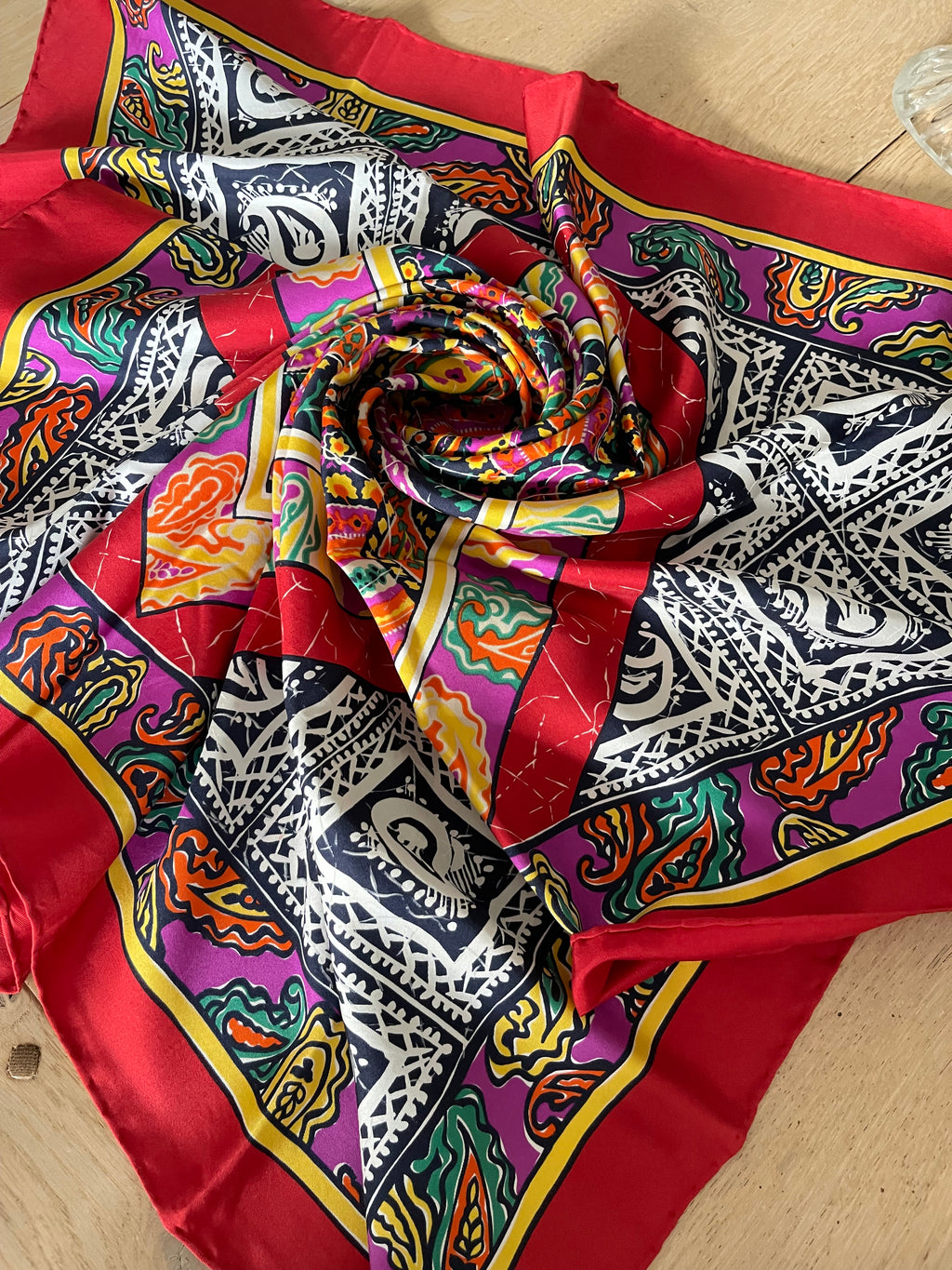 GIVENCHY carré foulard scarf schal sjaal seide silk soie
