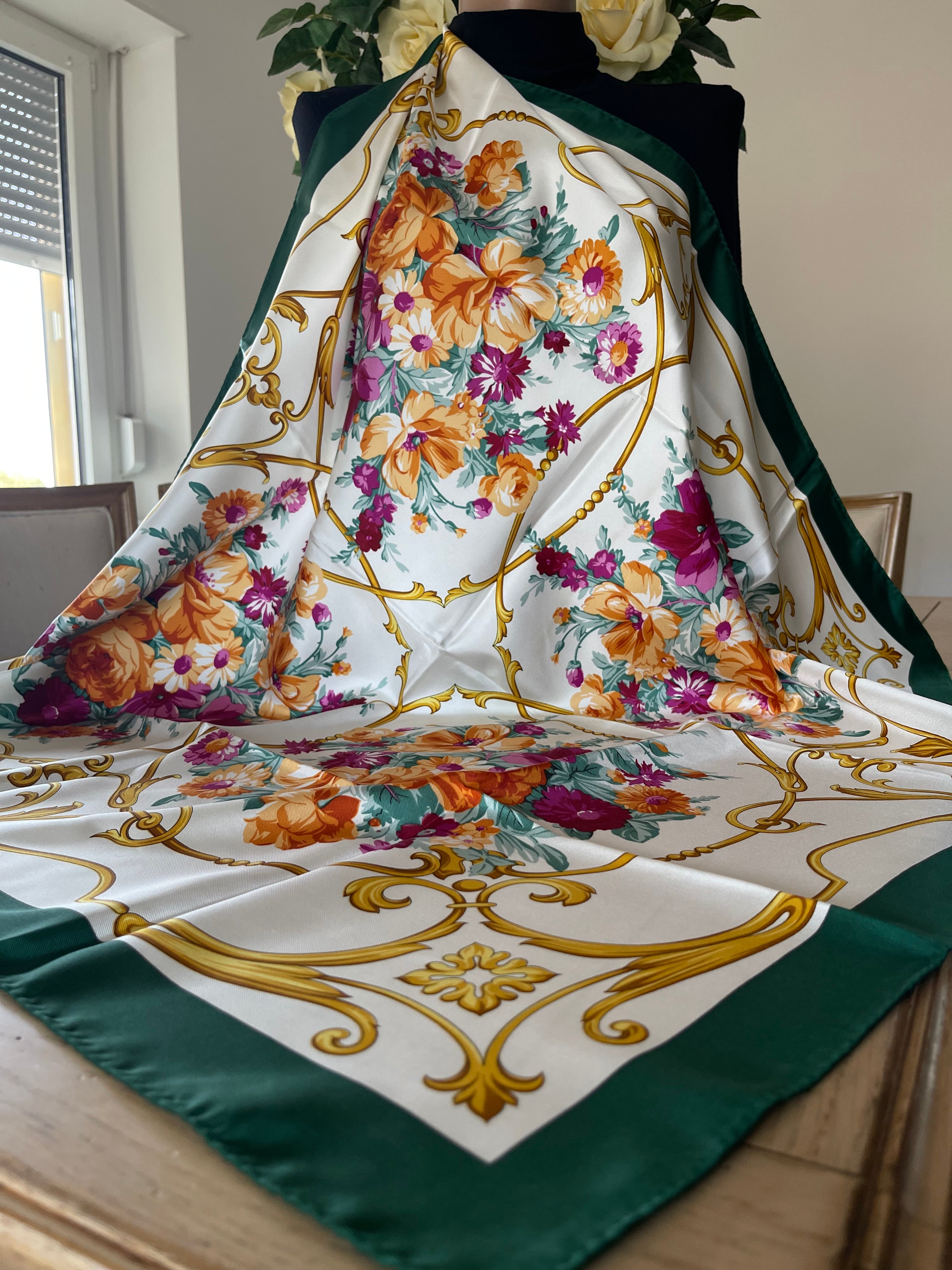 Flower Silk scarf  carré foulard scarf seide soie silk
