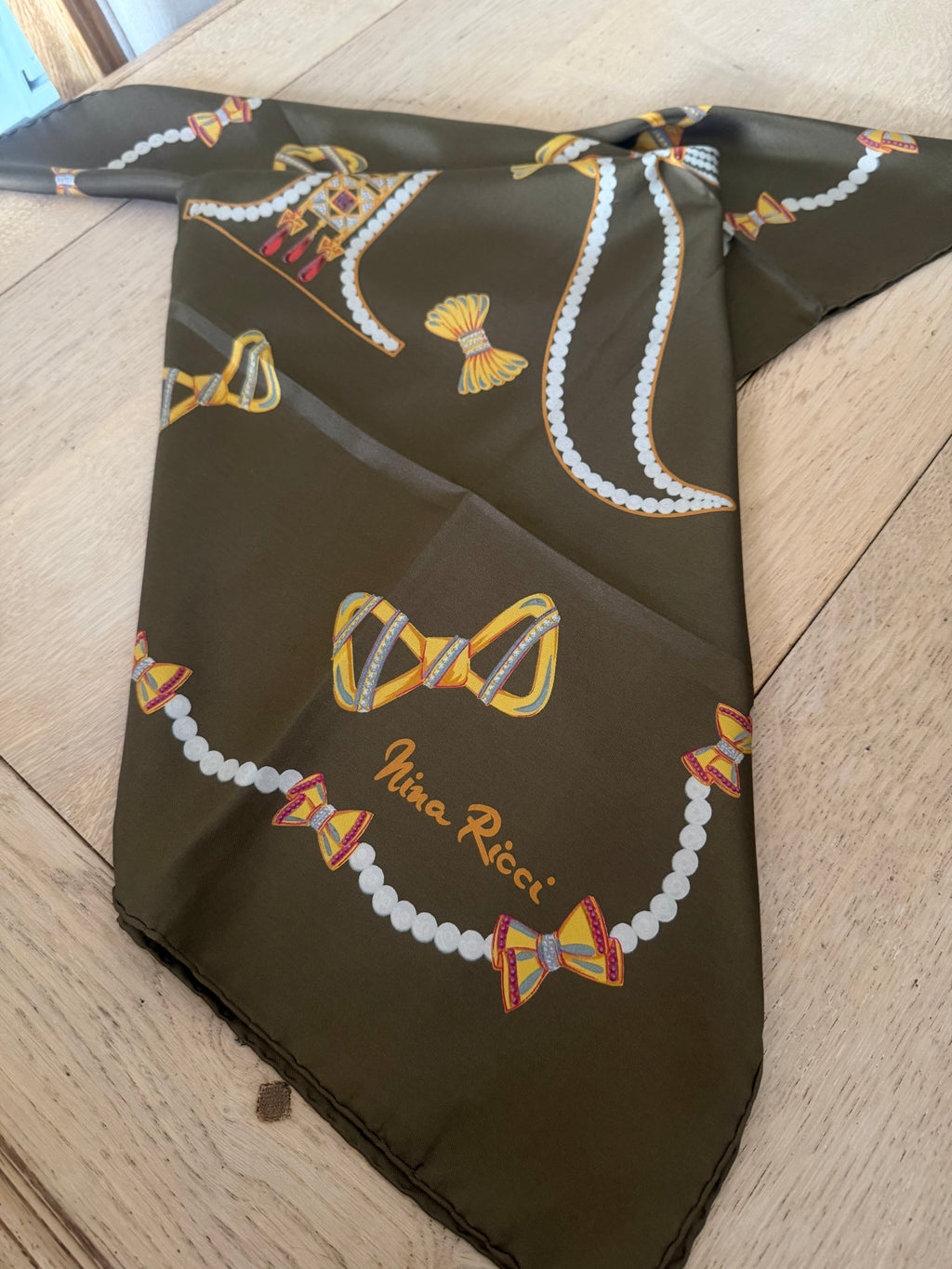 NINA RICCI scarf foulard carré schal sjaal seide silk soie