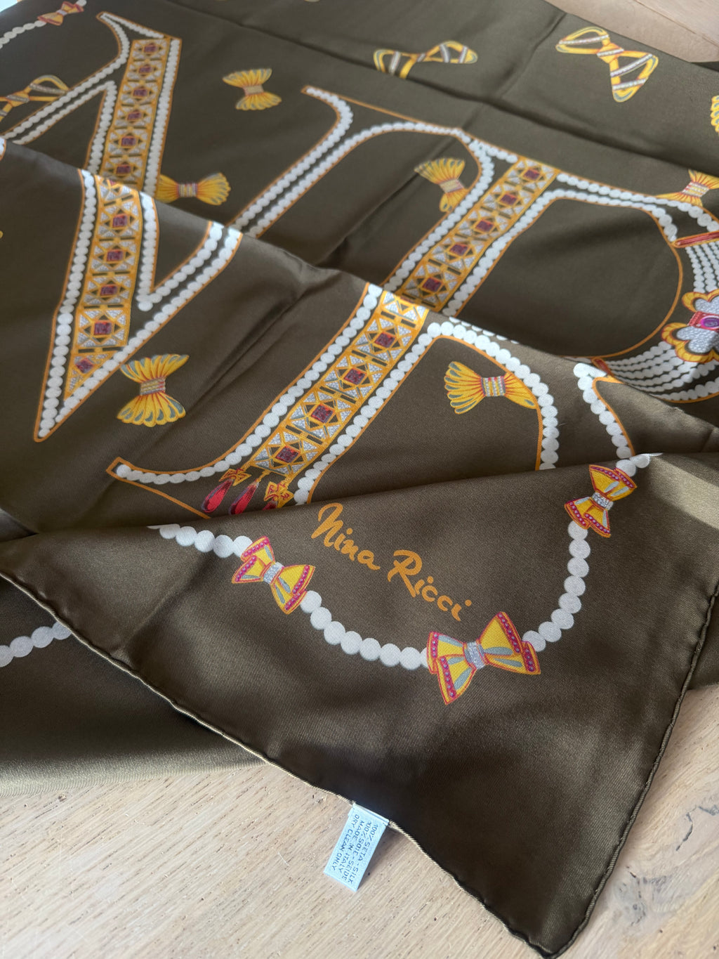 NINA RICCI scarf foulard carré schal sjaal seide silk soie