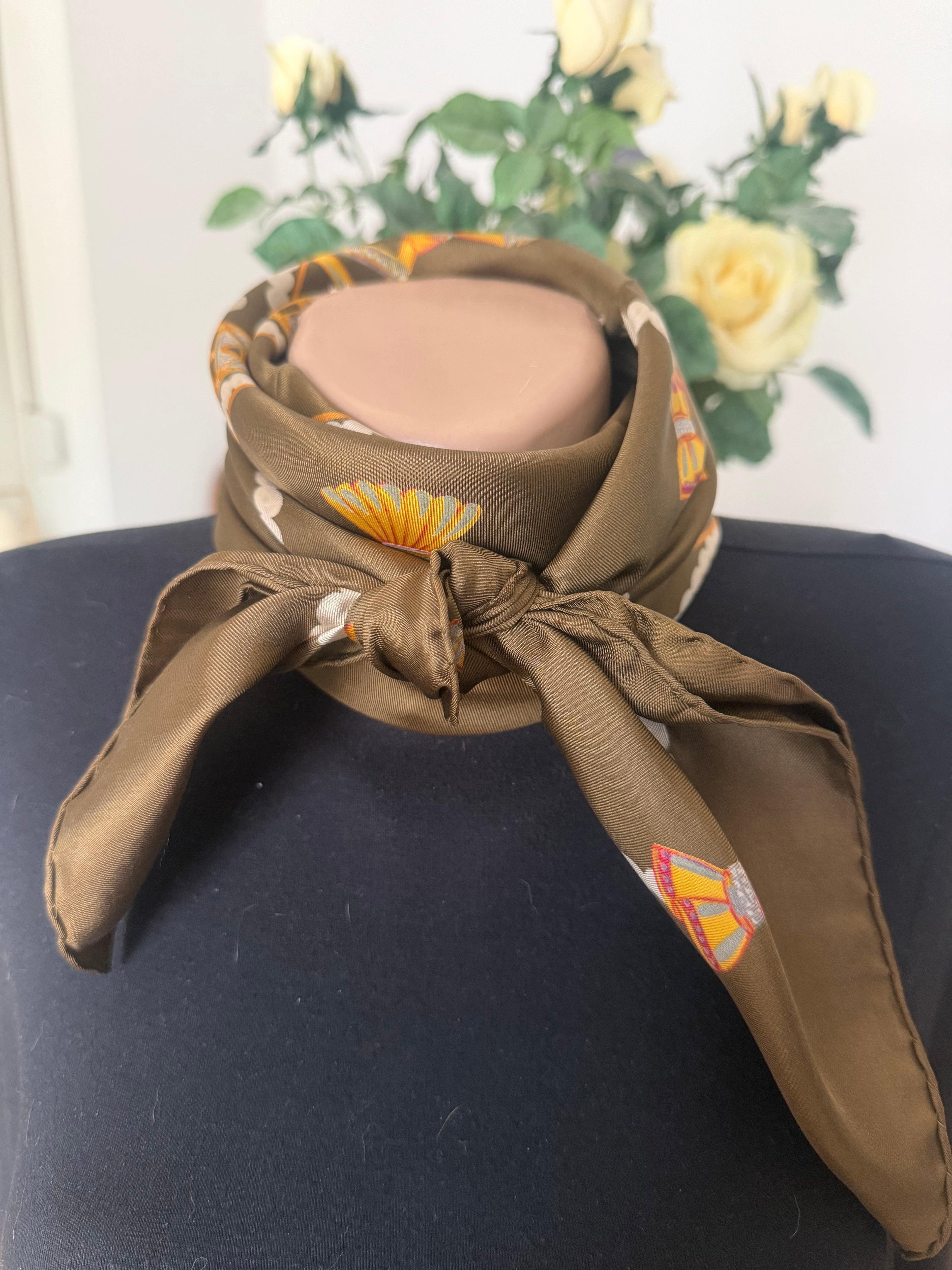 NINA RICCI scarf foulard carré schal sjaal seide silk soie