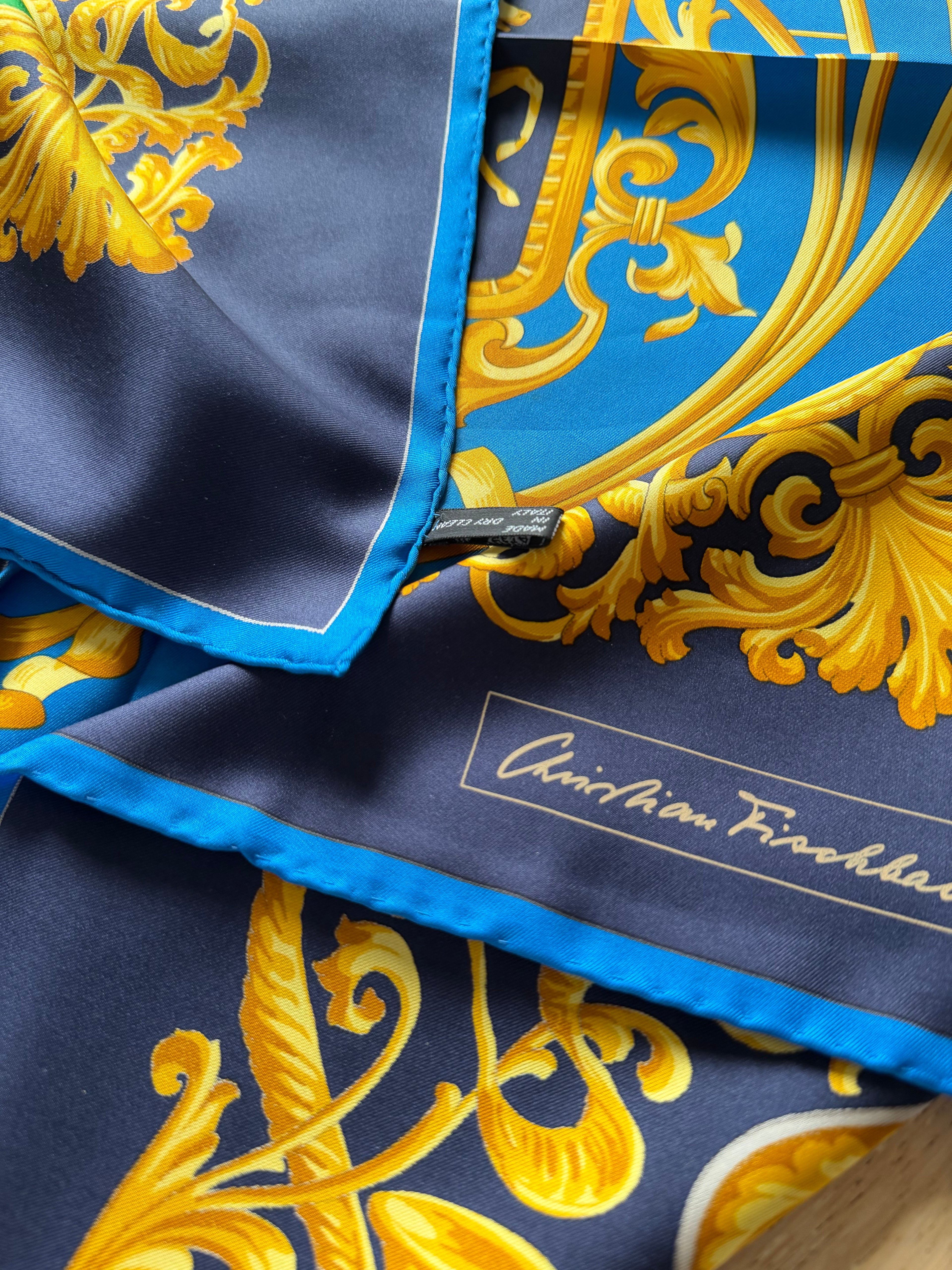 CHRISTIAN FISHBACHER carré foulard scarf schal sjaal seide soie silk