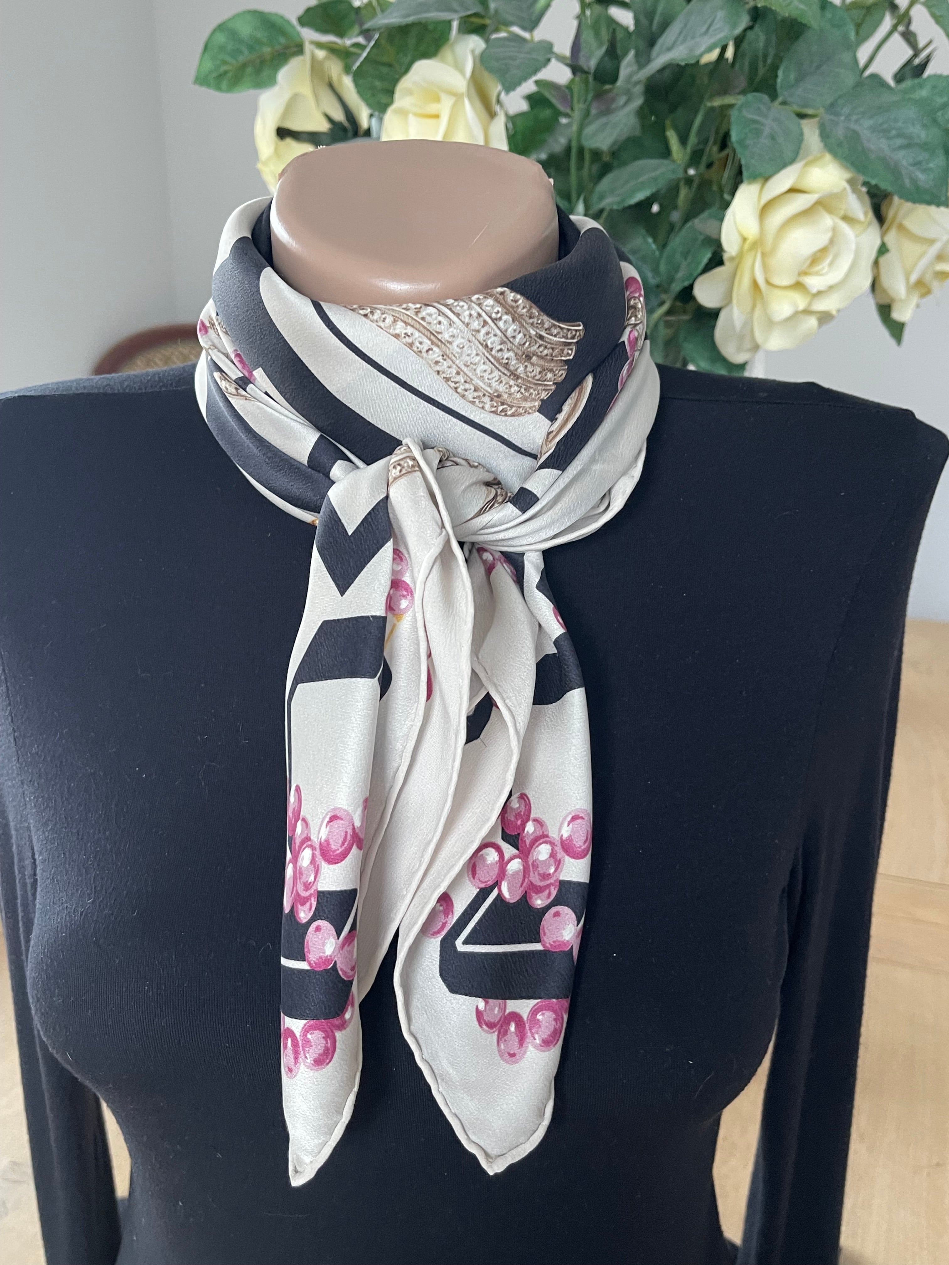 Cartier foulard scarf schal seide soie silk