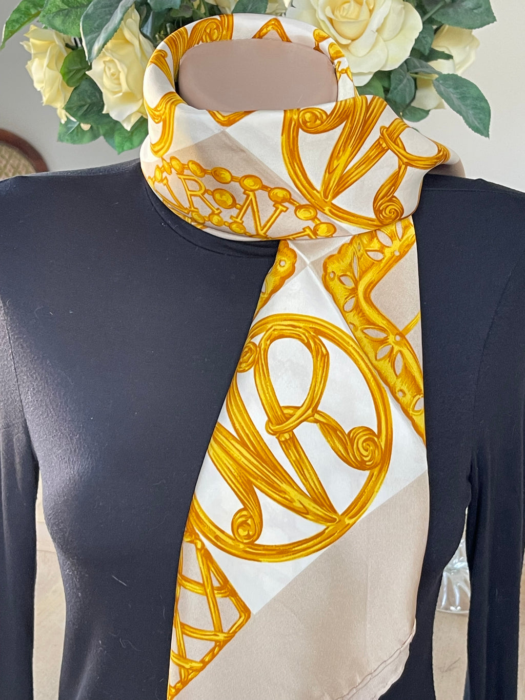 Nina Ricci foulard carré scarf schal sjaal seide silk soie