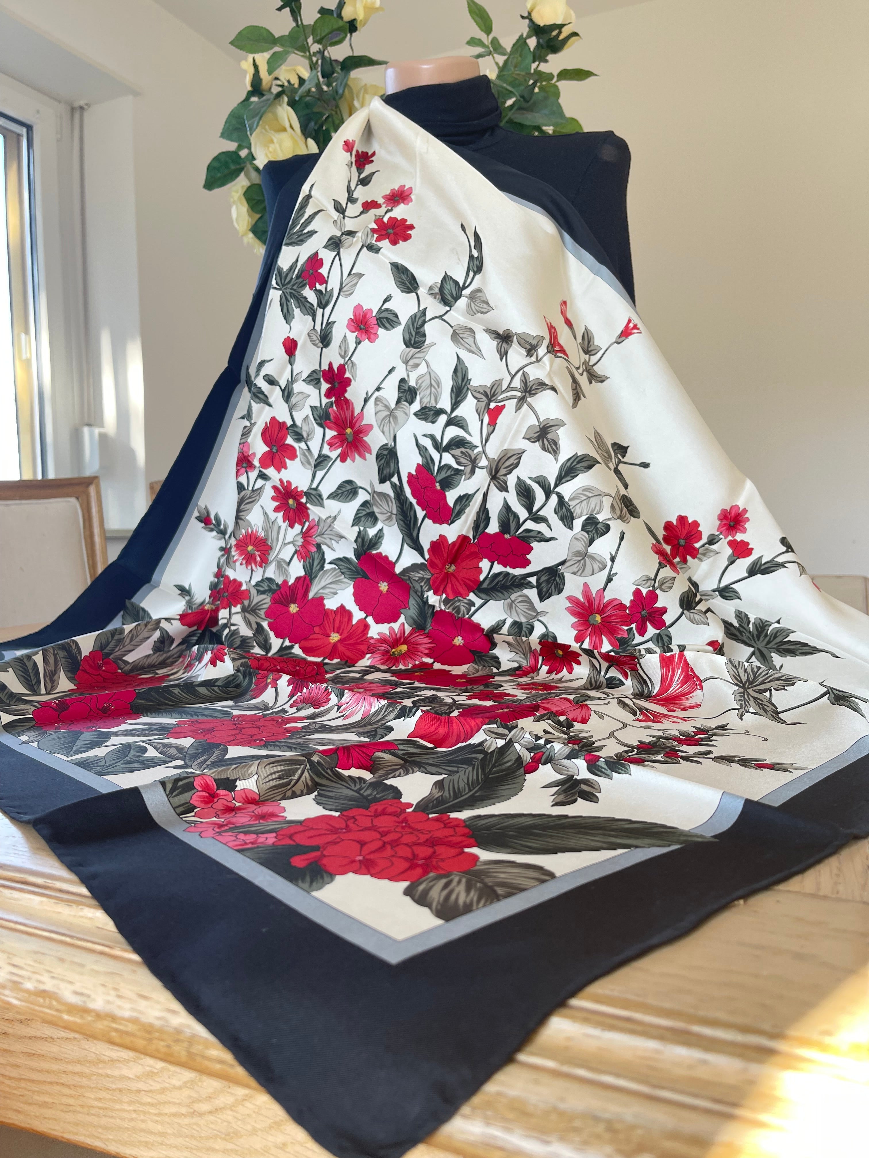 Foulard carré en soie scarf schal sjaal seide silk soie