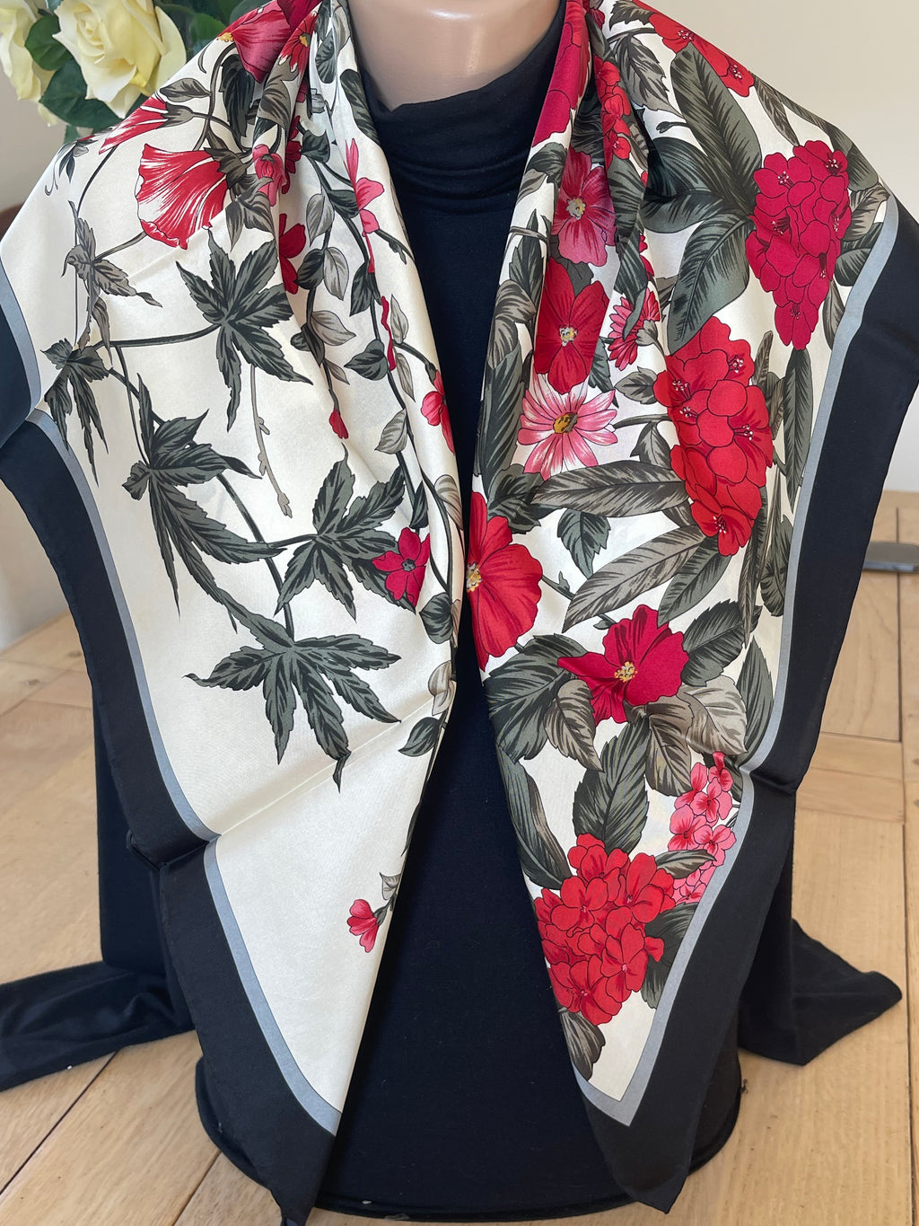 Foulard carré en soie scarf schal sjaal seide silk soie