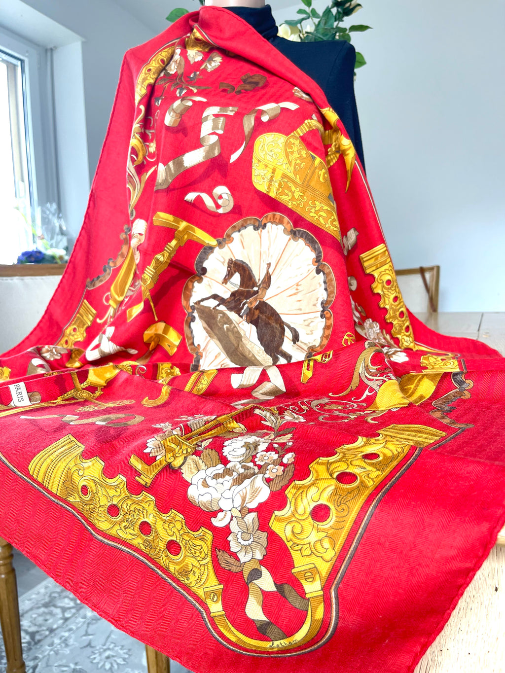 Foulard/Carré/Chale HERMÈS Cachemi-soie-Copeaux Silk SCARF seide seda seta schal