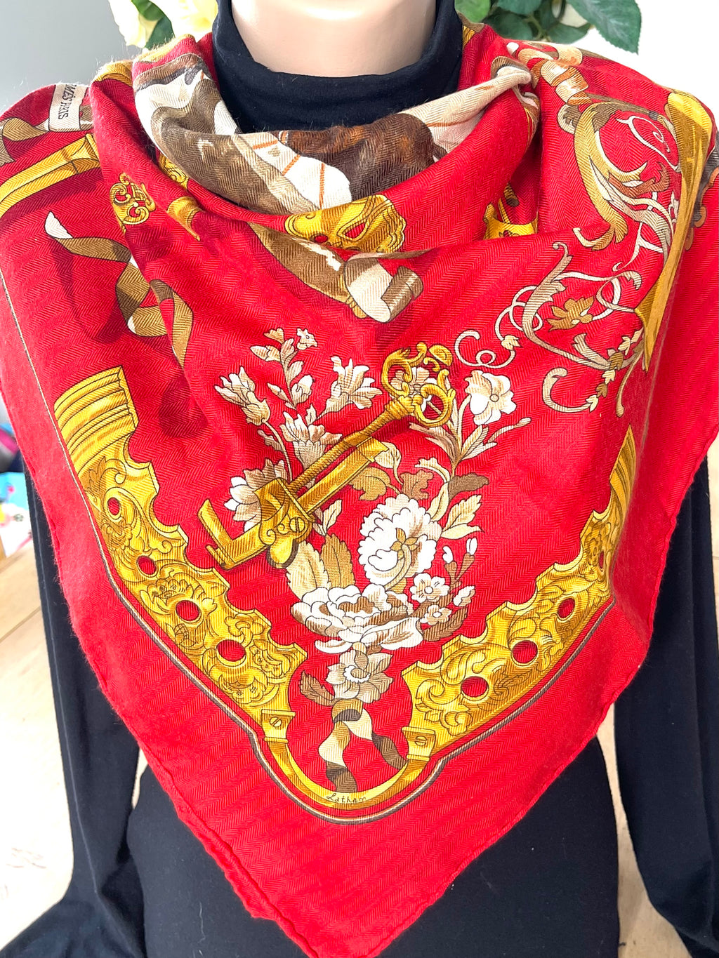 Foulard/Carré/Chale HERMÈS Cachemi-soie-Copeaux Silk SCARF seide seda seta schal