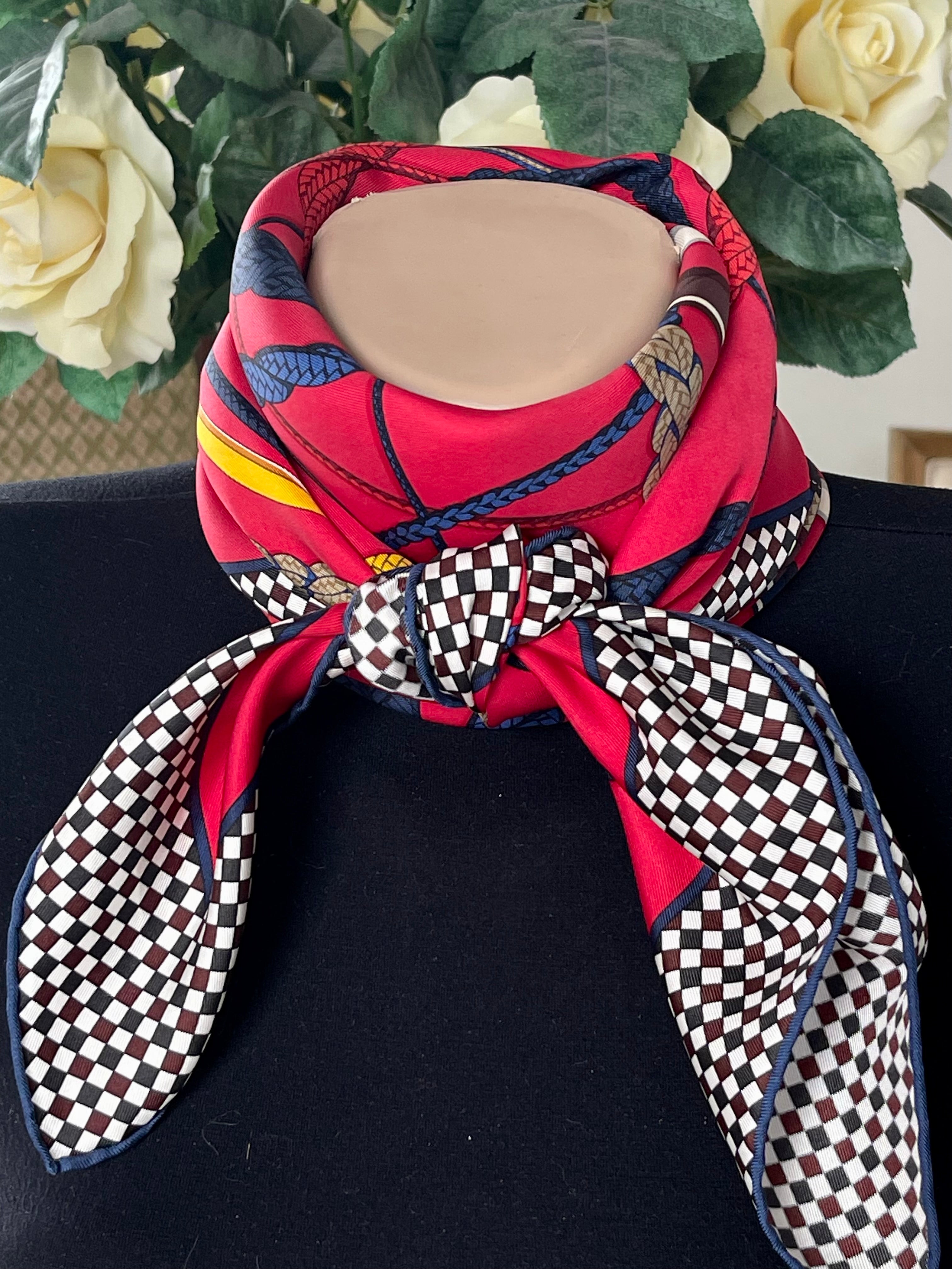 Foulard/Carré/Chale HERMÈS Musée Fouets et Badines signed by V.Jamin box