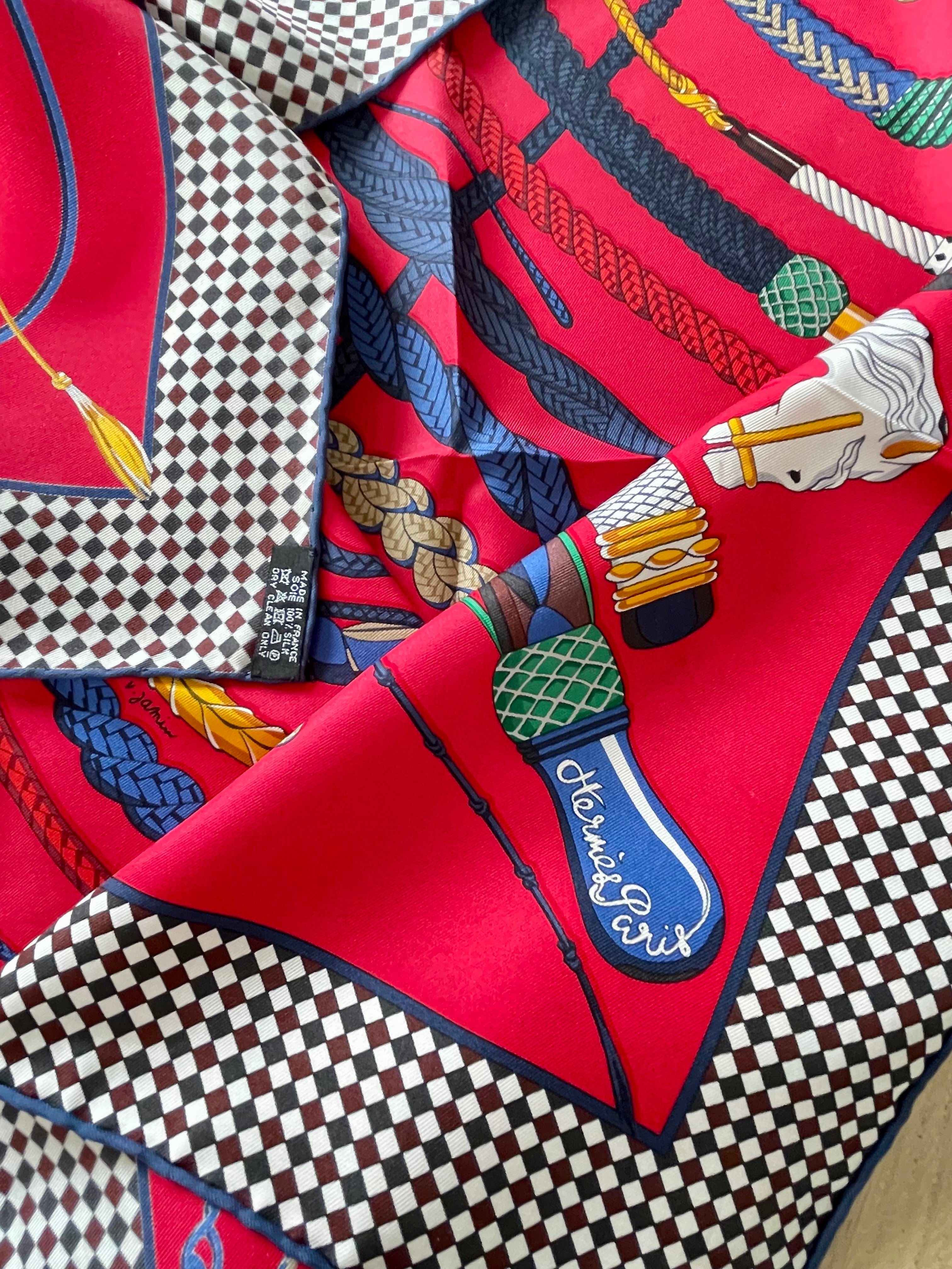 Foulard/Carré/Chale HERMÈS Musée Fouets et Badines signed by V.Jamin box