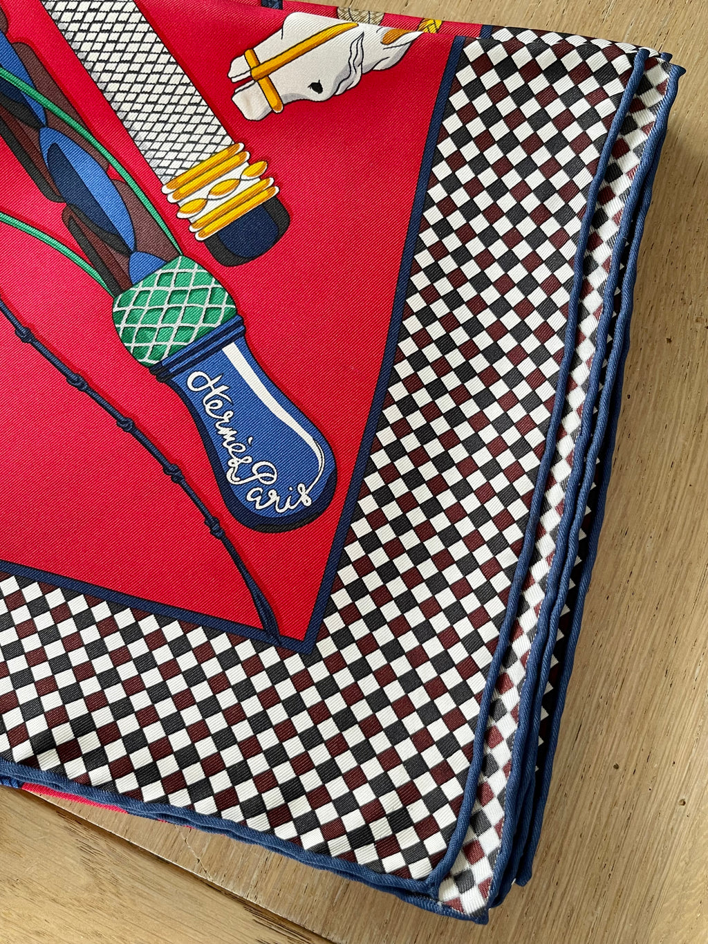 Foulard/Carré/Chale HERMÈS Musée Fouets et Badines signed by V.Jamin box