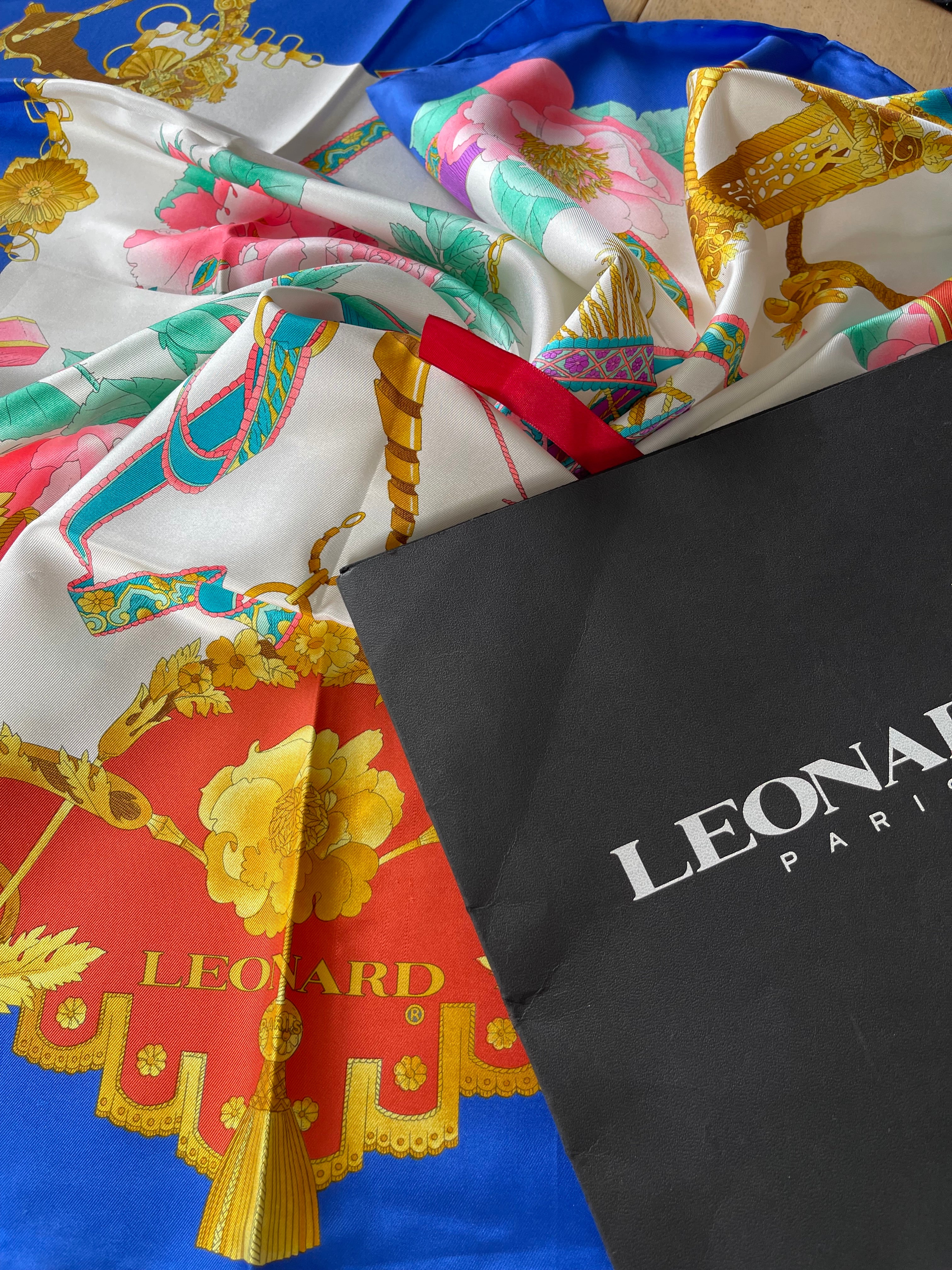 LEONARD foulard carré scarf schal seide soie silk