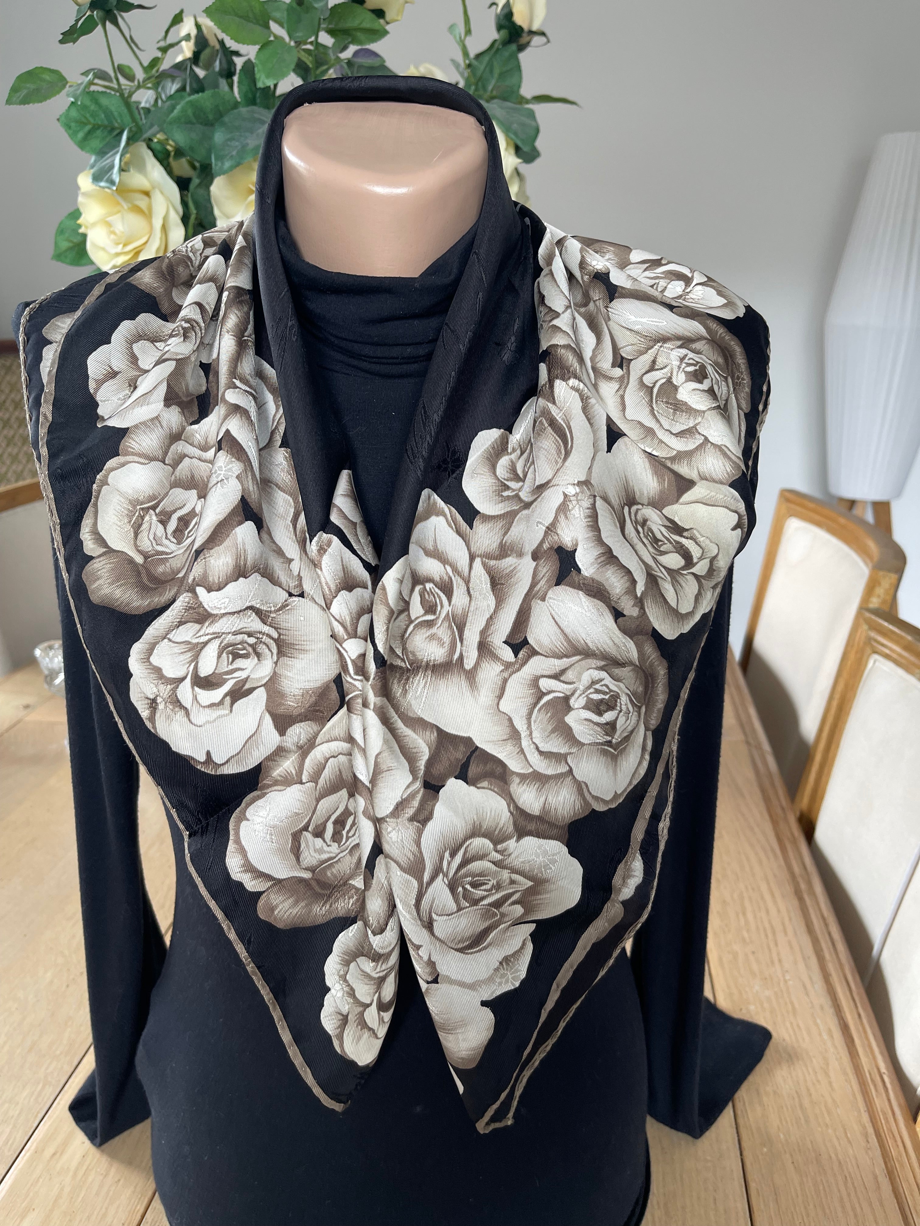 JOOP carré foulard scarf schal sjaal seide soie silk