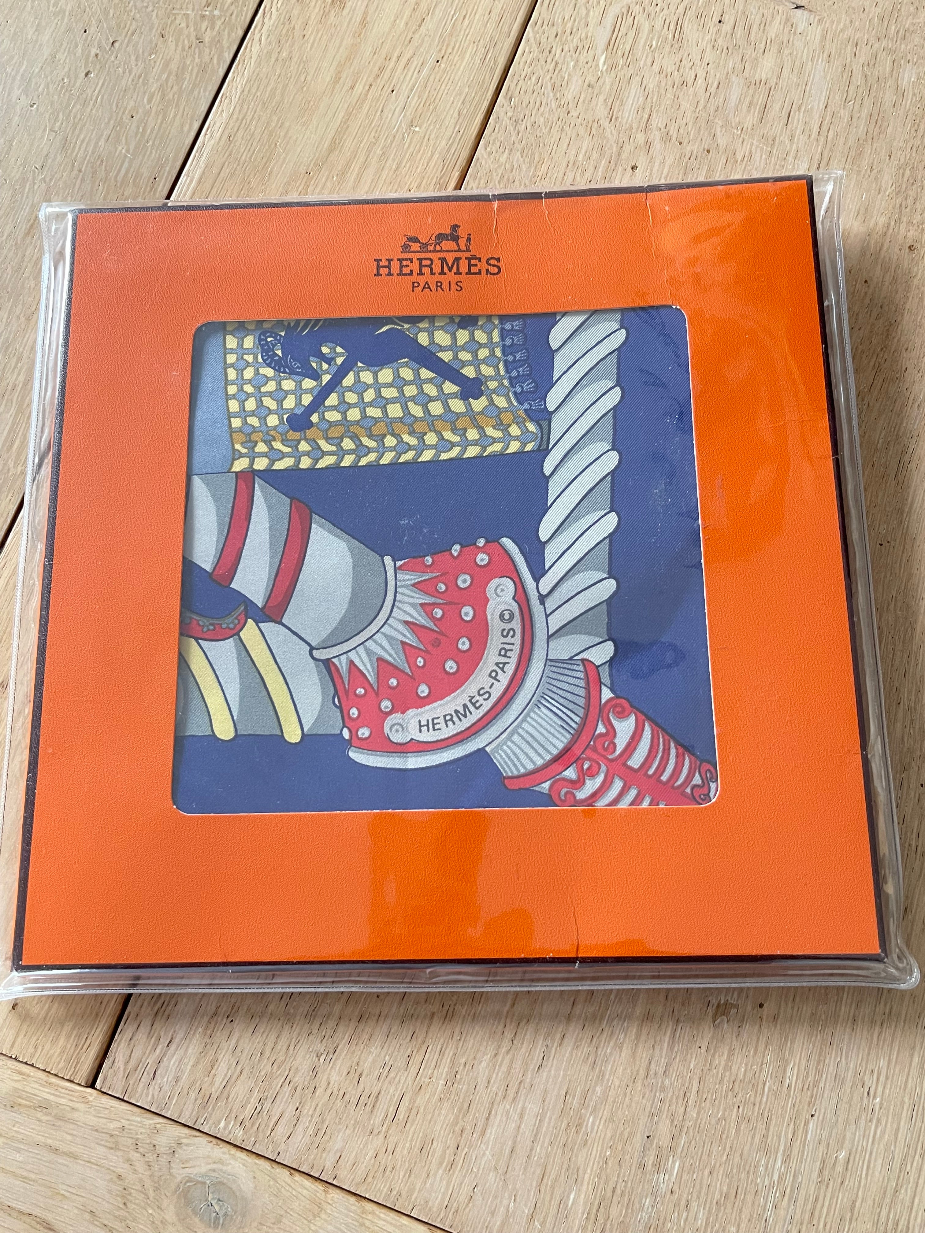 HERMES foulard carré schal scarf seide silk soie