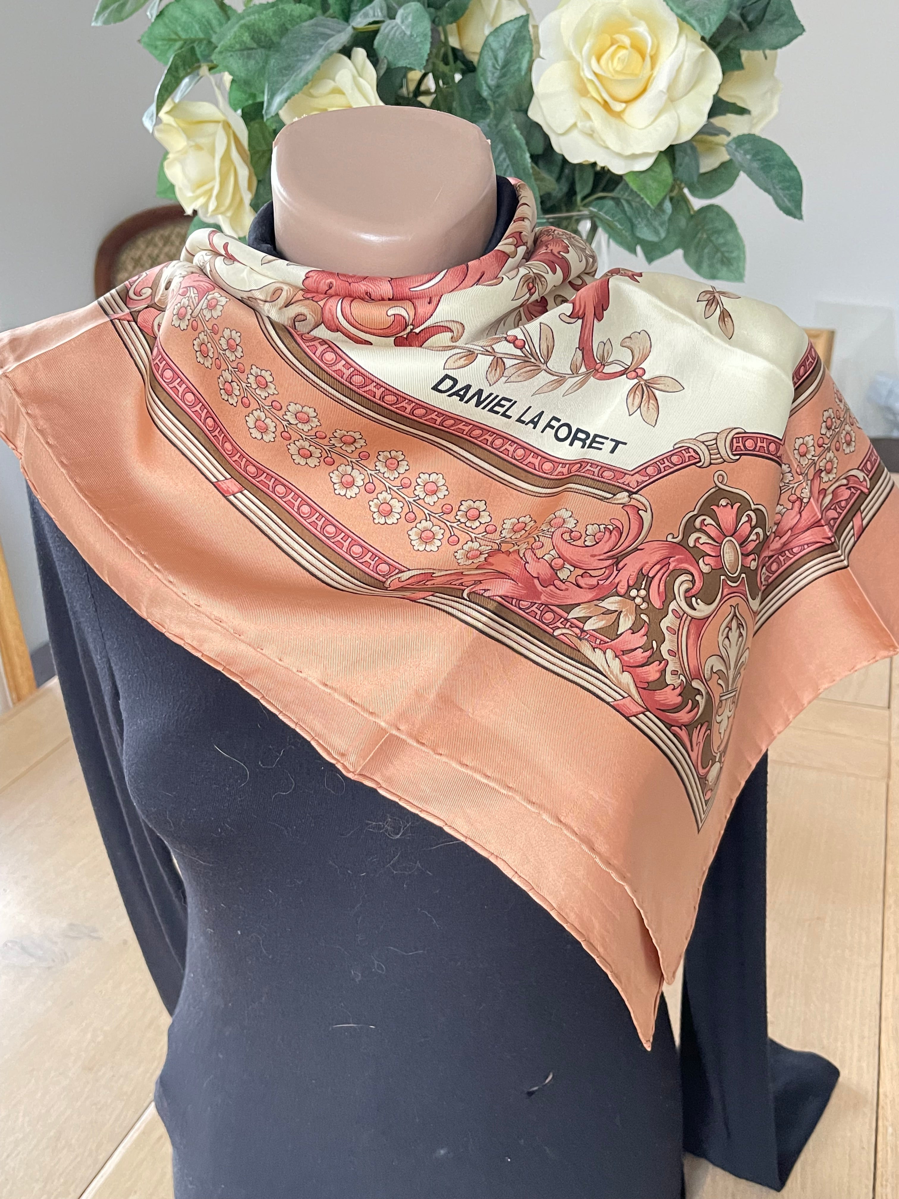 DANIEL LA FORET scarf carré foulard seide silk soie