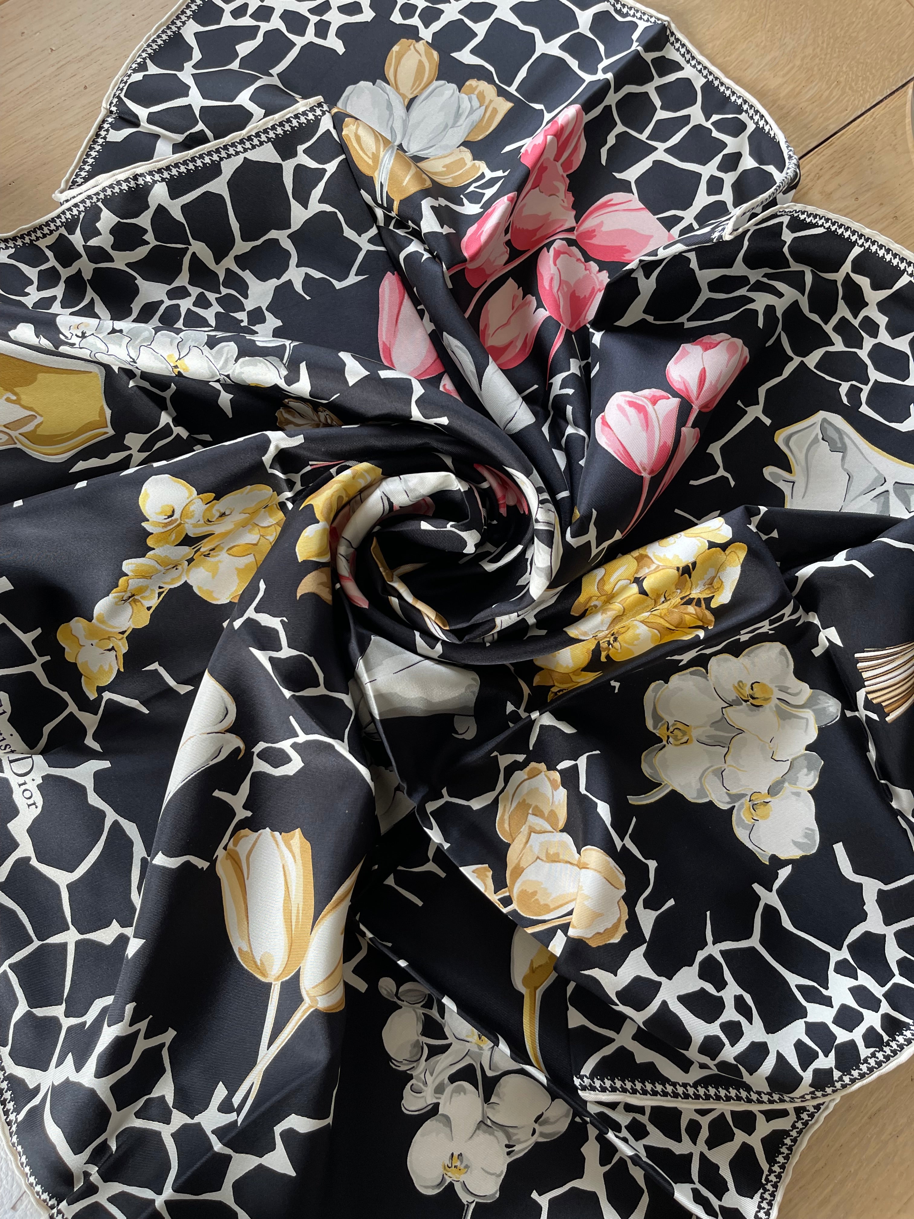 CHRISTIAN DIOR carré foulard scarf schal sjaal seide silk soie