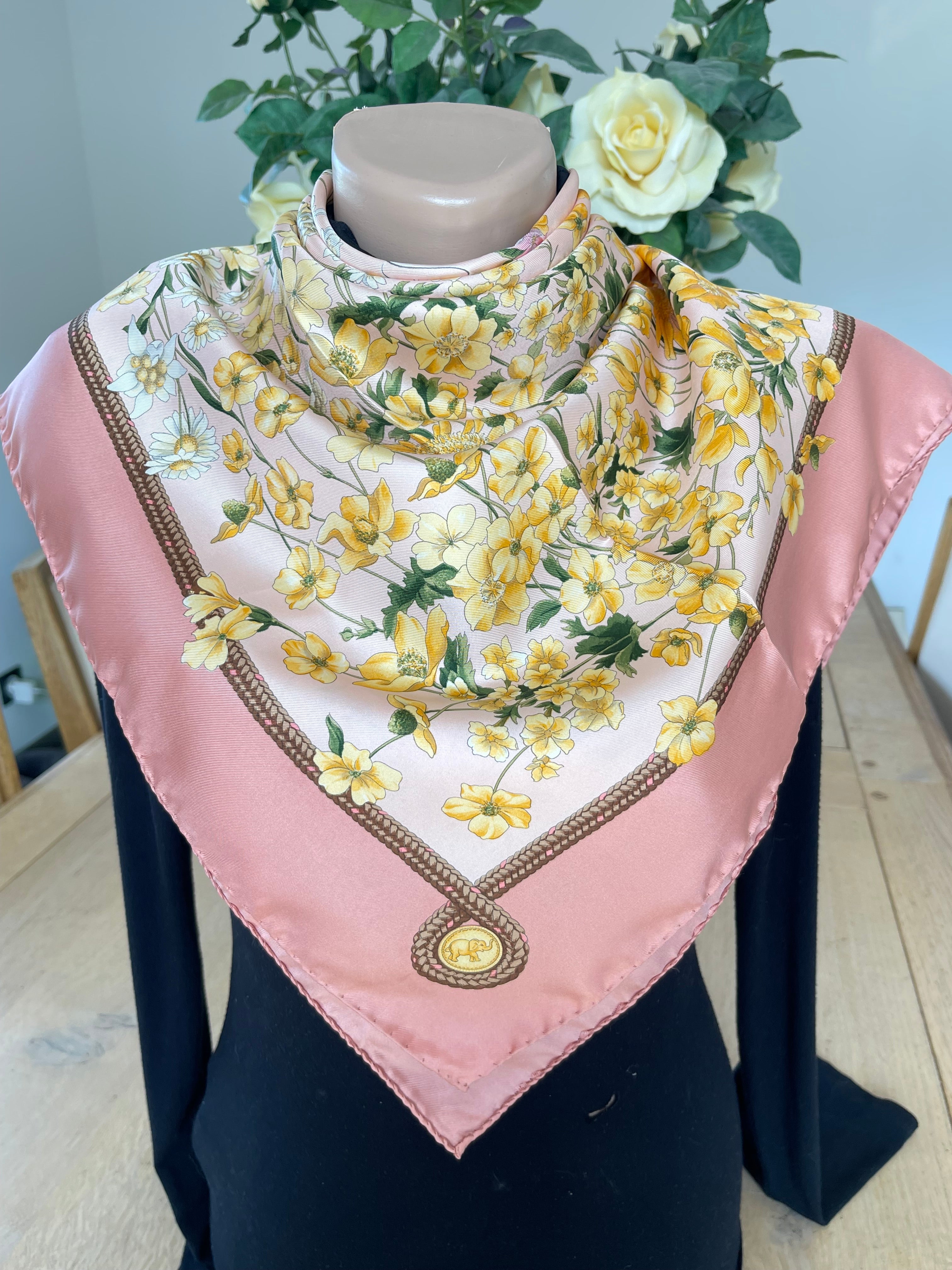Foulard carré HUNTING WORLD seide schal silk soie