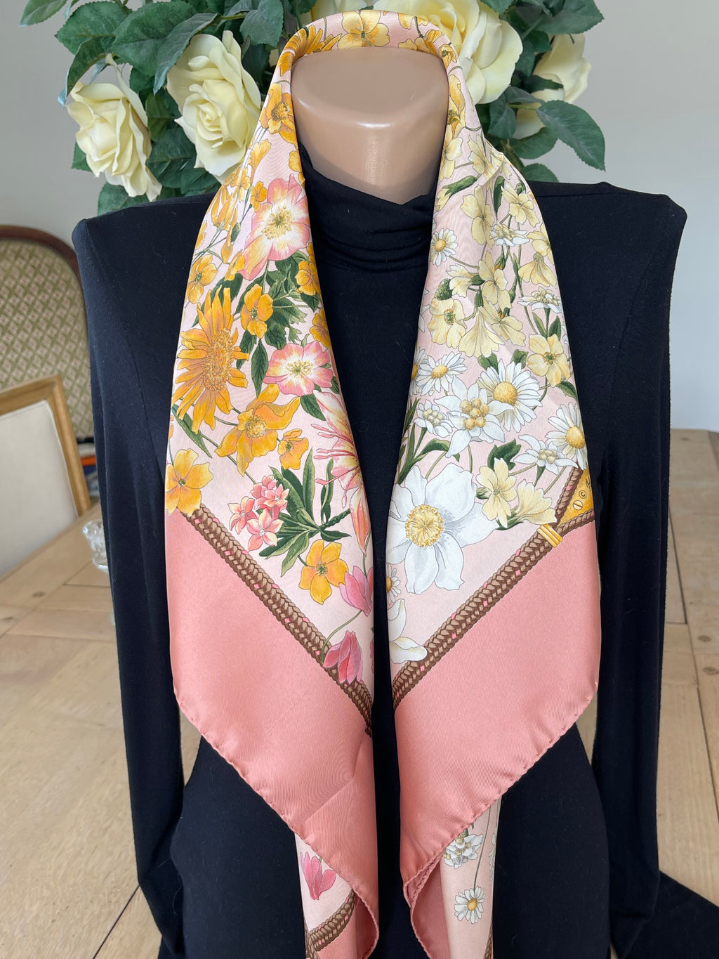 Foulard carré HUNTING WORLD seide schal silk soie