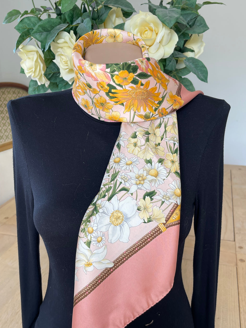 Foulard carré HUNTING WORLD seide schal silk soie