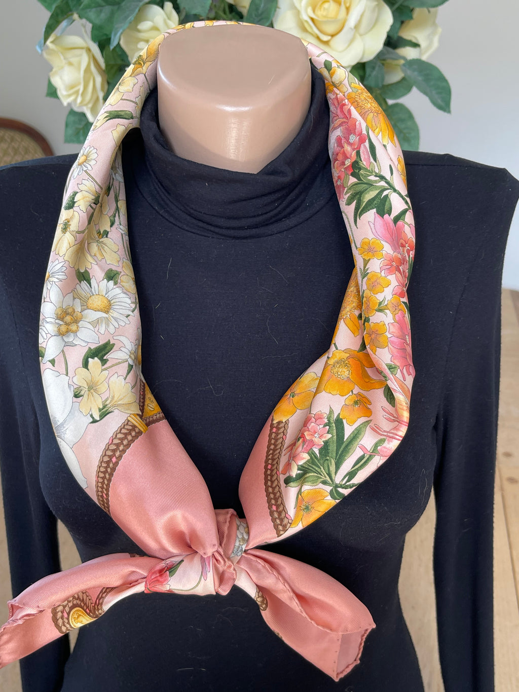 Foulard carré HUNTING WORLD seide schal silk soie