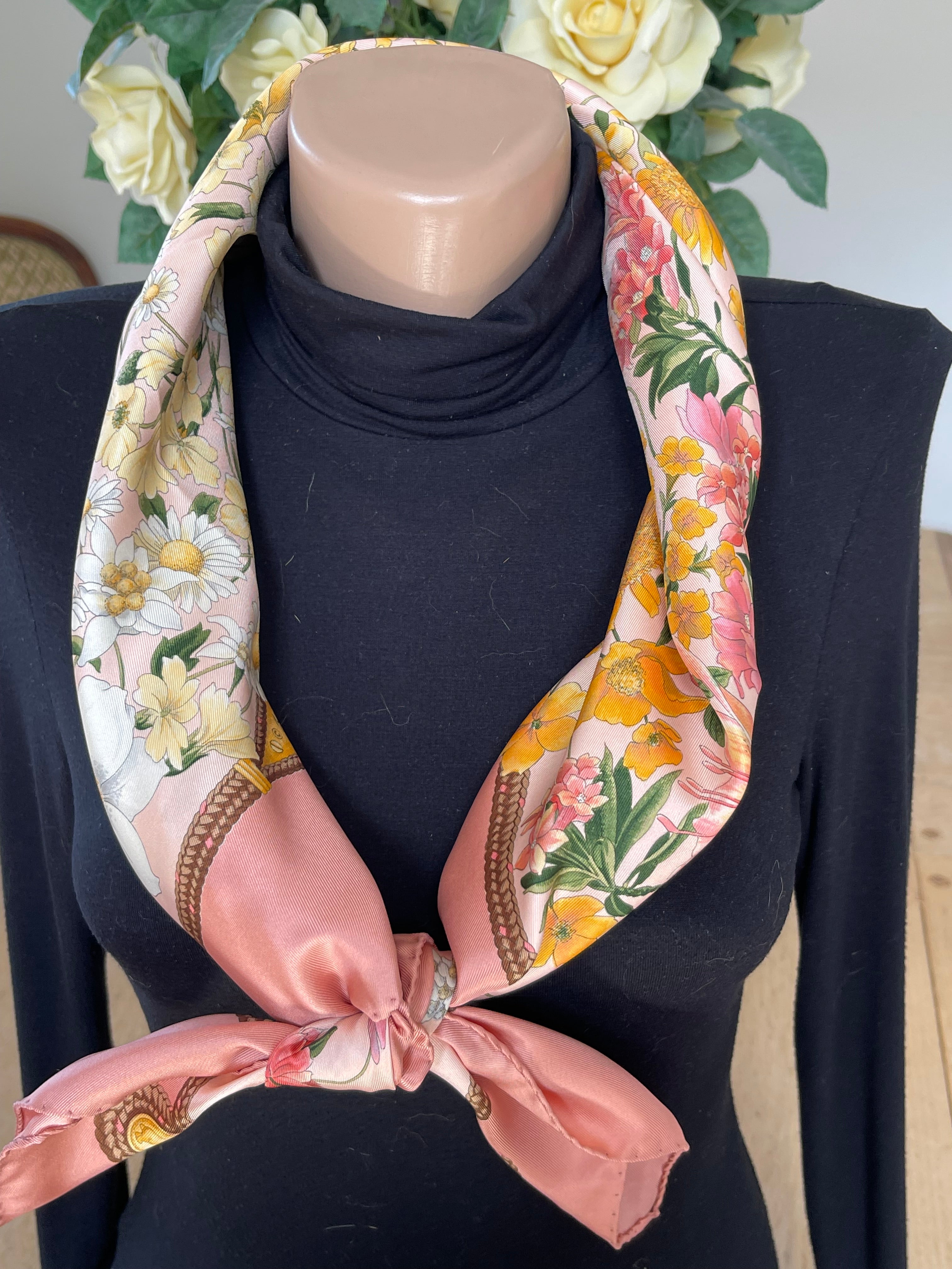 Foulard carré HUNTING WORLD seide schal silk soie