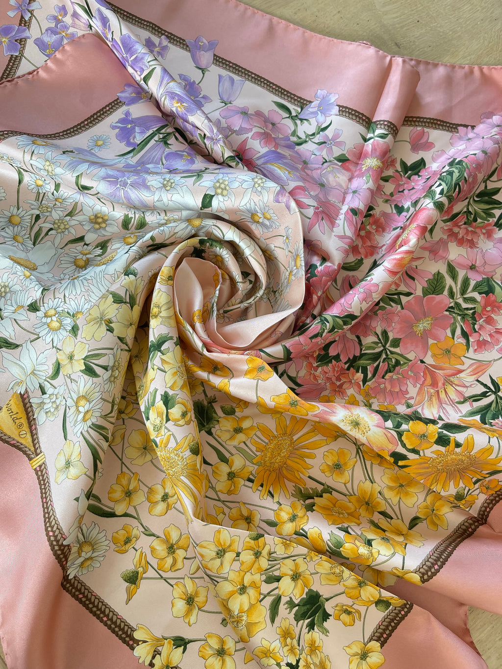 Foulard carré HUNTING WORLD seide schal silk soie