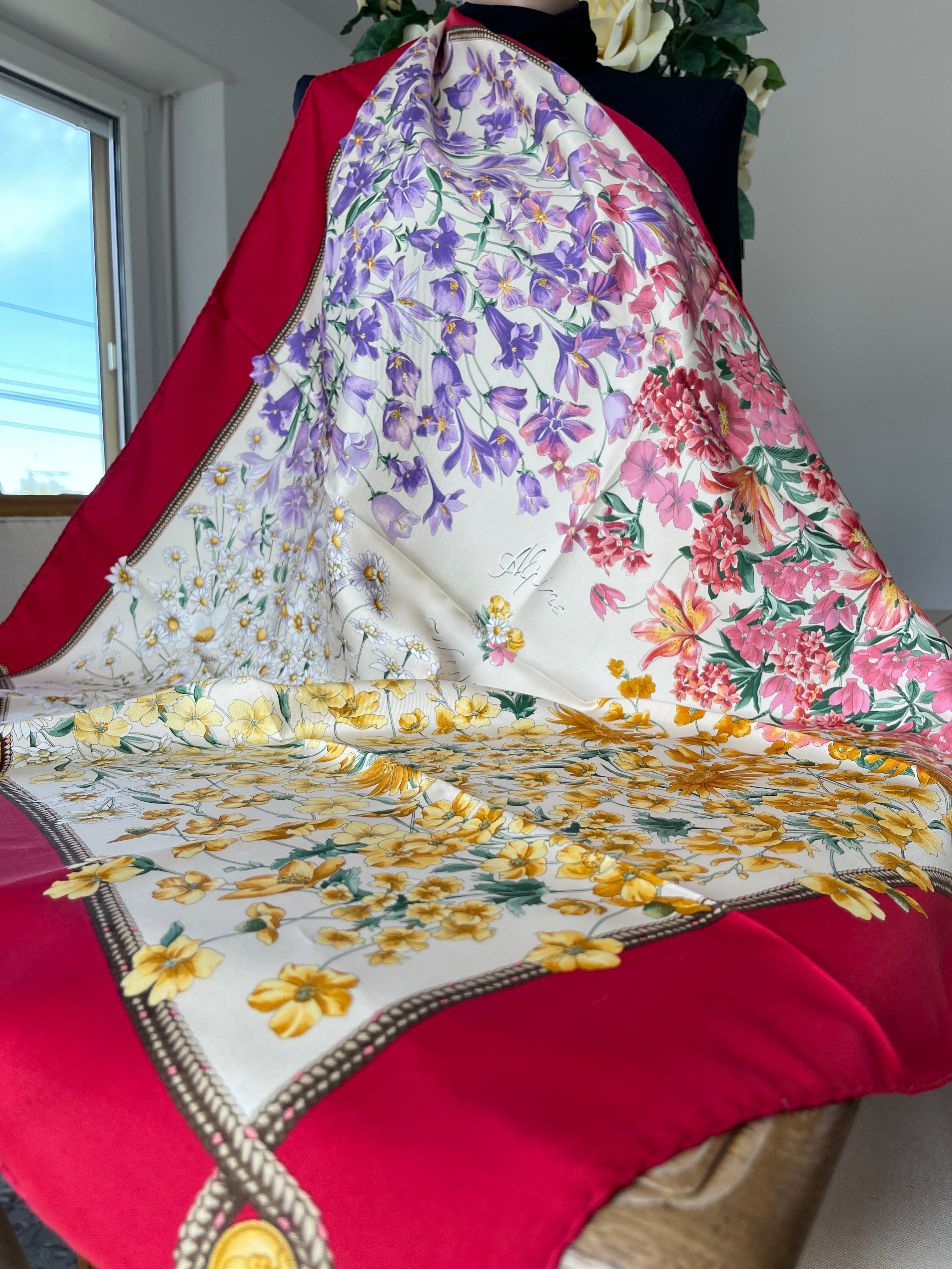 Foulard carré HUNTING WORLD schal scarf seide silk soie